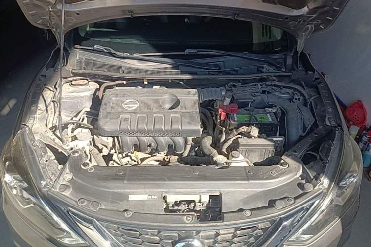 Used Nissan Sylphy 2019 1.6XV CVT Smart Connect Luxury Edition China VI Standard Engine Bay