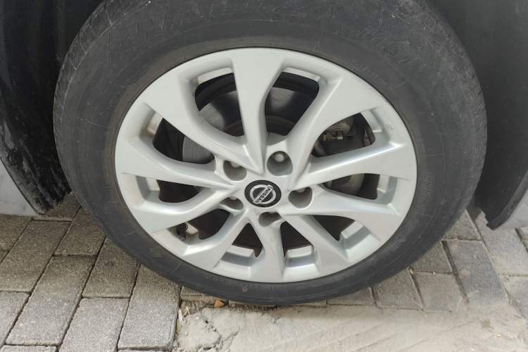 Used Nissan Sylphy 2019 Classic 1.6XL CVT Luxury Edition Exterior 4