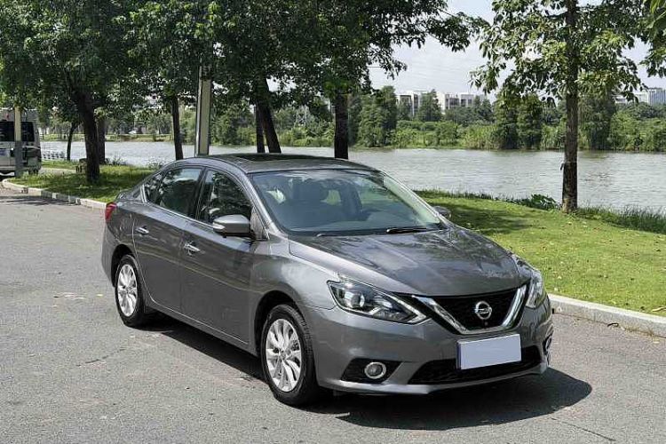 Used Nissan Sylphy 2019 1.6XV CVT Smart Connect Luxury Edition China VI Standard Exterior 4