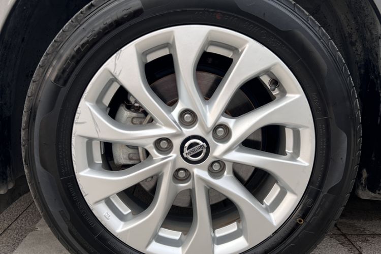 Used Nissan Sylphy 2019 Classic 1.6XL CVT Luxury Edition Exterior 5