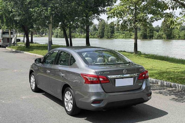 Used Nissan Sylphy 2019 1.6XV CVT Smart Connect Luxury Edition China VI Standard Exterior 7