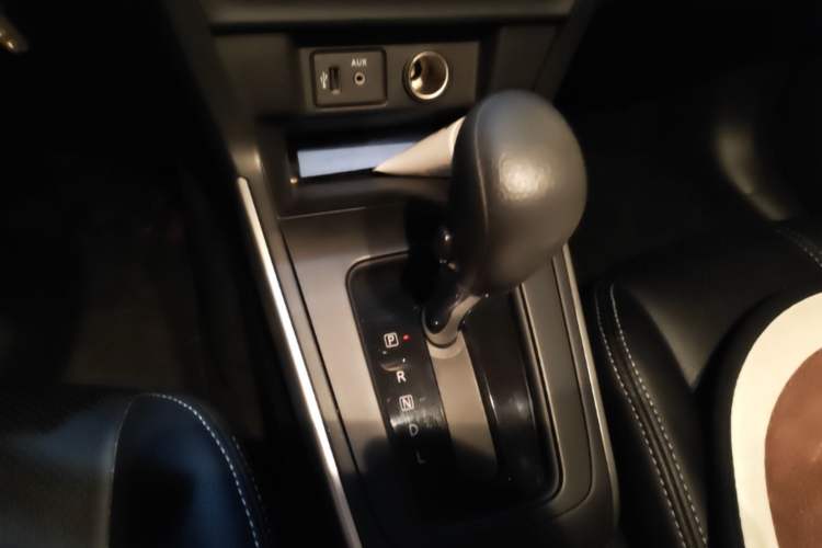 Used Nissan Sylphy 2019 1.6XE CVT Comfort Edition China VI Standard Gear Lever