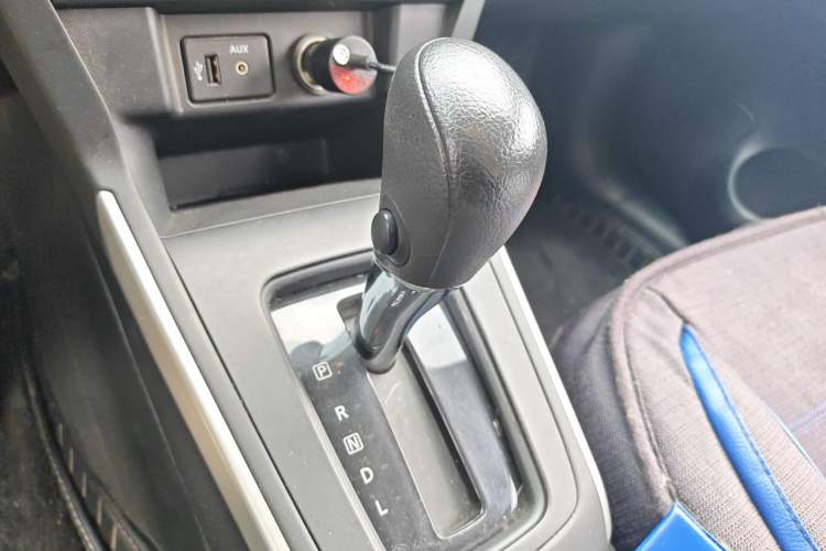 Used Nissan Sylphy 2019 Classic 1.6XE CVT Comfort Edition Gear Lever