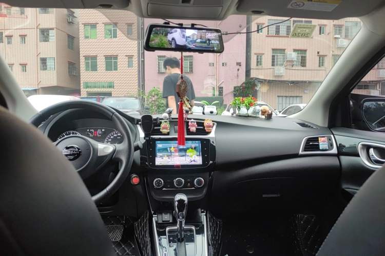 Used Nissan Sylphy 2019 1.6XV CVT Smart Connect Luxury Edition China V Standard Headliner