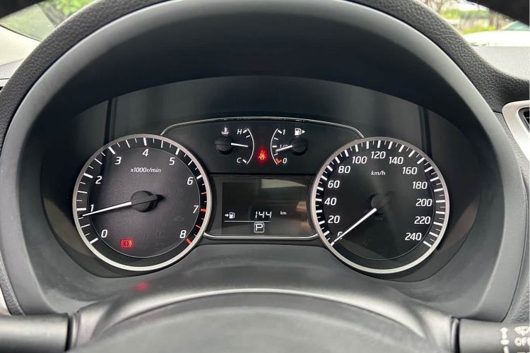 Used Nissan Sylphy 2019 1.6XV CVT Smart Connect Luxury Edition China VI Standard Instrument Cluster