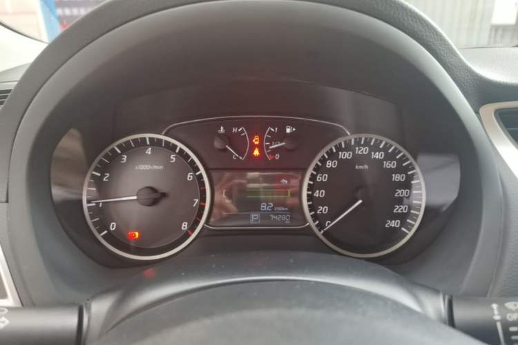 Used Nissan Sylphy 2019 1.6XV CVT Smart Connect Luxury Edition China VI Standard Instrument Cluster