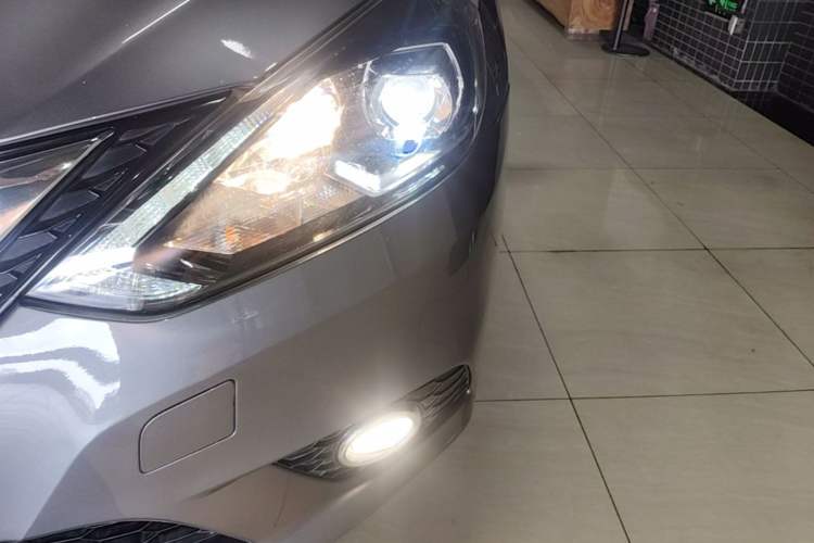 Used Nissan Sylphy 2019 1.6XV CVT Smart Connect Luxury Edition China VI Standard Left Front Headlight