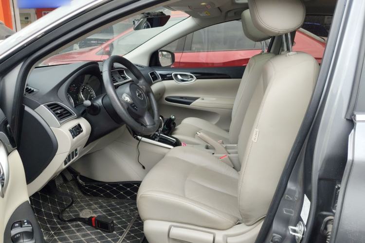 Used Nissan Sylphy 2019 1.6XV CVT Smart Connect Luxury Edition China VI Standard Left Front Seat