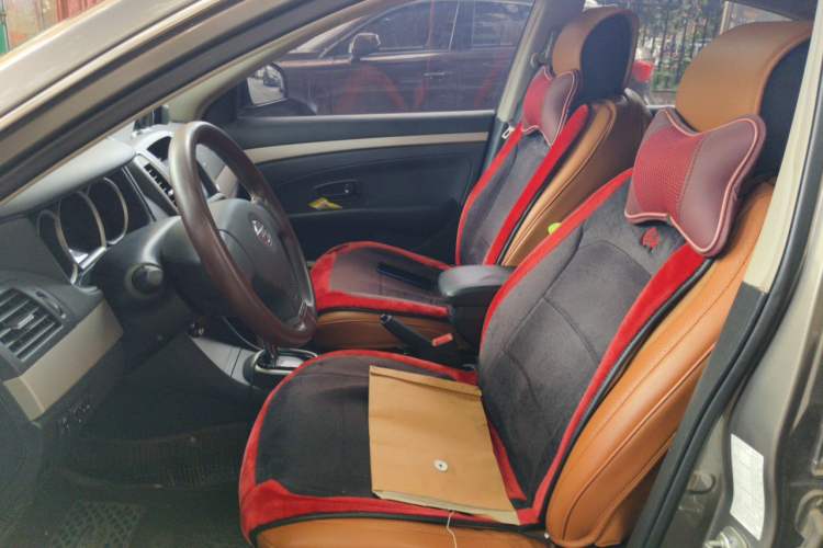 Used Nissan Sylphy 2019 Classic 1.6XE+ CVT SmartConnect Leading Edition Left Front Seat