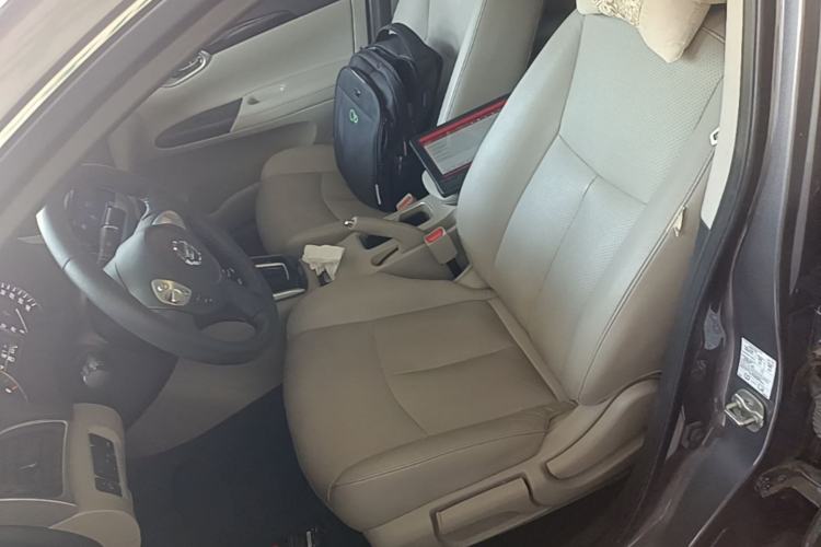 Used Nissan Sylphy 2019 1.6XV CVT Smart Connect Luxury Edition China VI Standard Left Front Seat