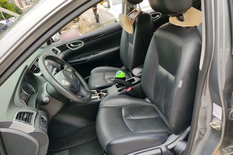 Used Nissan Sylphy 2019 1.6XV CVT Smart Connect Luxury Edition China VI Standard Left Front Seat
