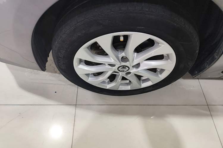 Used Nissan Sylphy 2019 1.6XV CVT Smart Connect Luxury Edition China VI Standard Left Front Wheel Hub