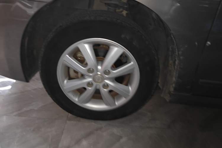 Used Nissan Sylphy 2019 Classic 1.6XE+ CVT SmartConnect Leading Edition Left Front Wheel Hub