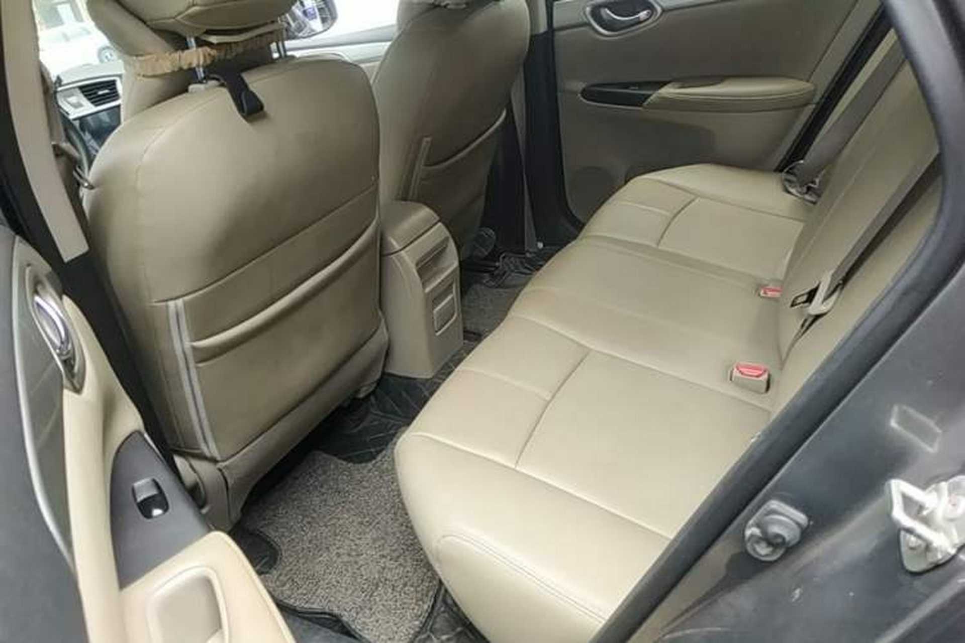 Used Nissan Sylphy 2019 1.6XE CVT Comfort Edition China V Standard Left Rear Seat