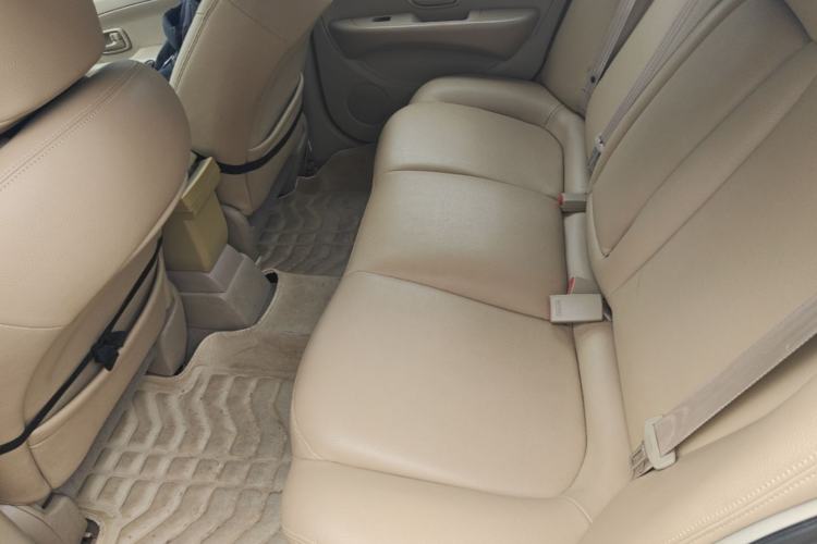 Used Nissan Sylphy 2019 Classic 1.6XE+ CVT SmartConnect Leading Edition Left Rear Seat