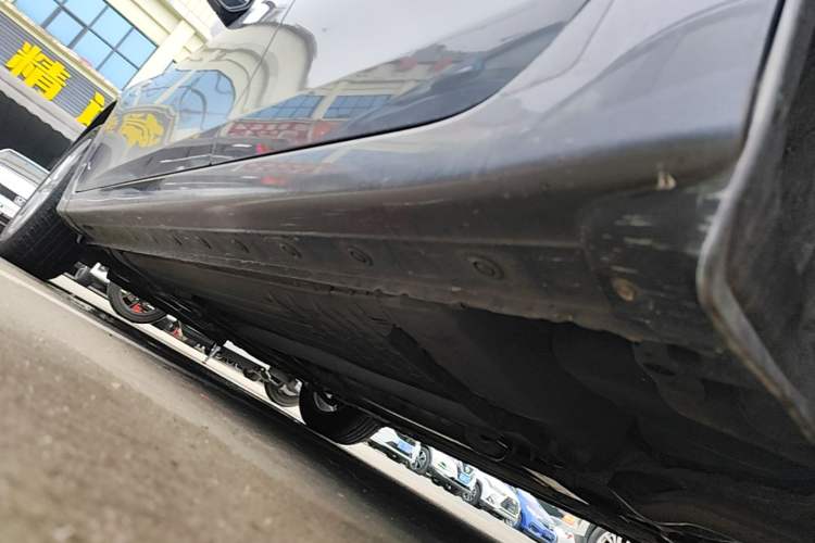 Used Nissan Sylphy 2019 Classic 1.6XL CVT Luxury Edition Left Side Sill