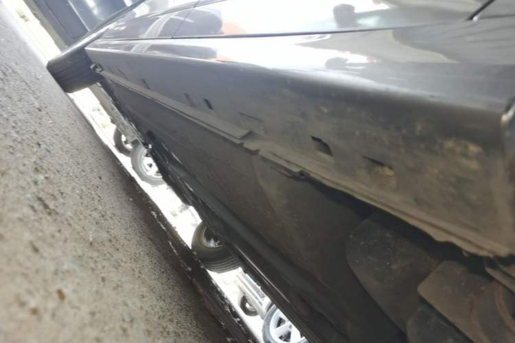 Used Nissan Sylphy 2019 Classic 1.6XE+ CVT SmartConnect Leading Edition Left Side Sill