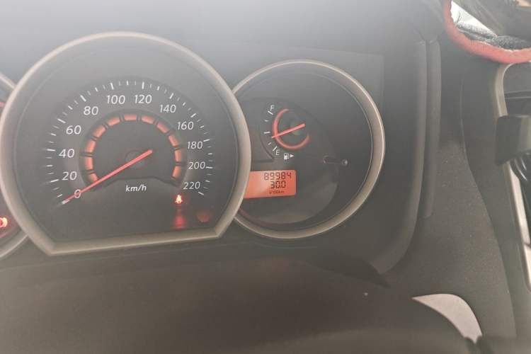 Used Nissan Sylphy 2019 Classic 1.6XE+ Manual SmartConnect Leading Edition Odometer Close Up
