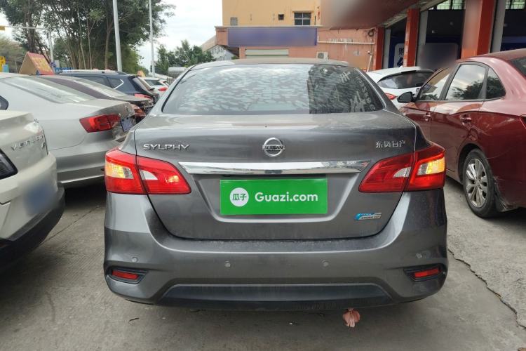 Used Nissan Sylphy 2019 1.6XV CVT Smart Connect Luxury Edition China VI Standard Rear
