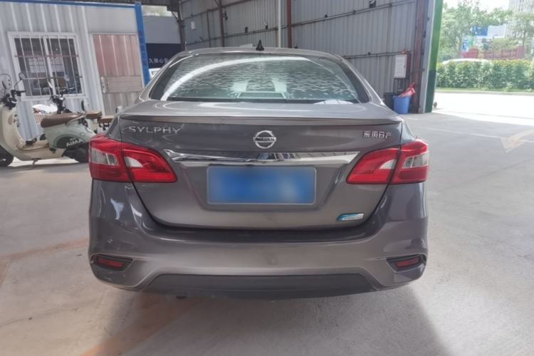 Used Nissan Sylphy 2019 1.6XV CVT Smart Connect Luxury Edition China VI Standard Rear