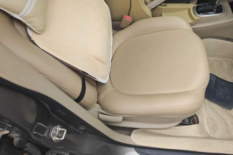 Used Nissan Sylphy 2019 Classic 1.6XE+ CVT SmartConnect Leading Edition Right Front Seat