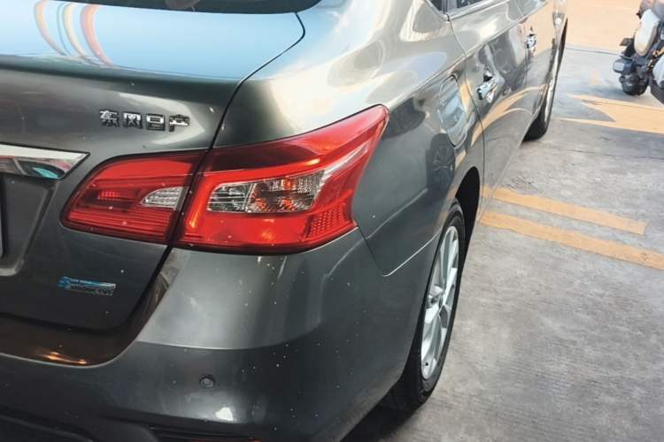 Used Nissan Sylphy 2019 1.6XE CVT Comfort Edition China V Standard Right Rear Taillight