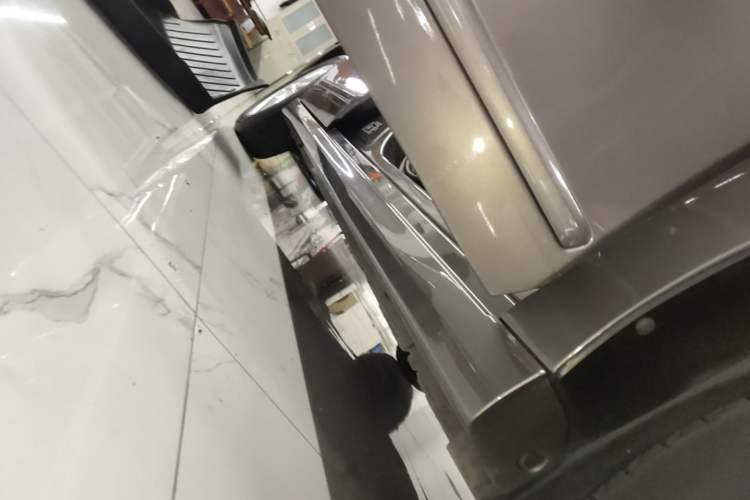 Used Nissan Sylphy 2019 Classic 1.6XE+ CVT SmartConnect Leading Edition Right Side Sill