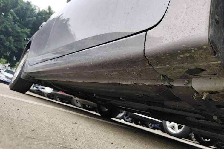 Used Nissan Sylphy 2019 Classic 1.6XL CVT Luxury Edition Right Side Sill