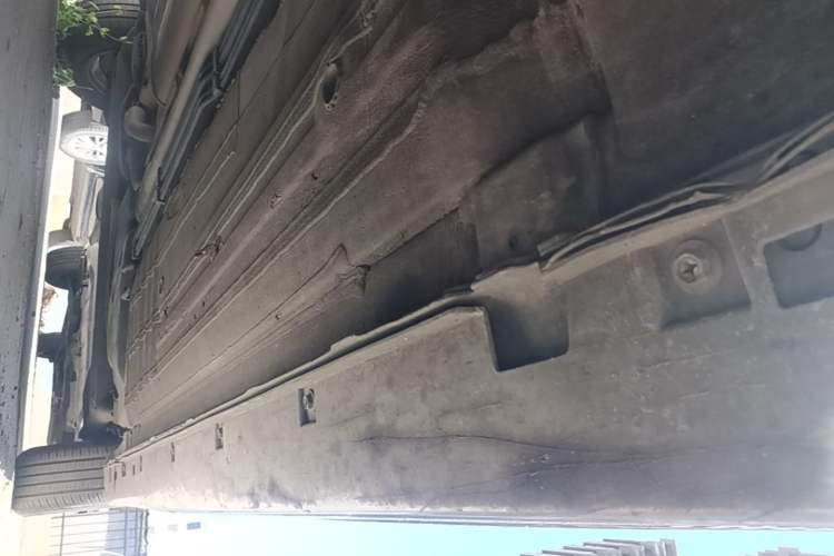 Used Nissan Sylphy 2019 Classic 1.6XE+ Manual SmartConnect Leading Edition Right Side Sill
