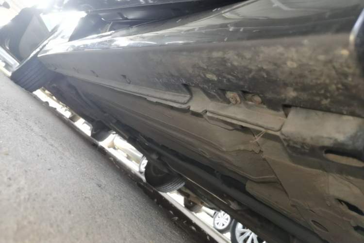 Used Nissan Sylphy 2019 Classic 1.6XE+ CVT SmartConnect Leading Edition Right Side Sill