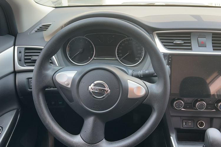 Used Nissan Sylphy 2019 1.6XE CVT Comfort Edition China VI Standard Steering Wheel