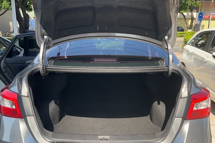 Used Nissan Sylphy 2019 1.6XE CVT Comfort Edition China VI Standard Trunk