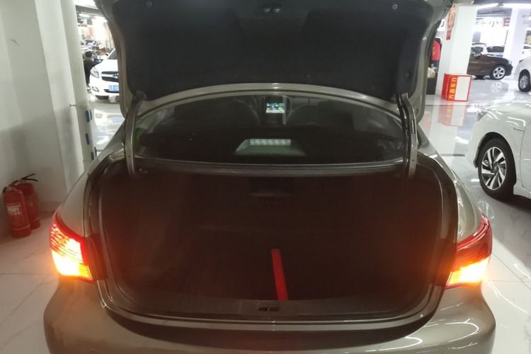 Used Nissan Sylphy 2019 Classic 1.6XE+ CVT SmartConnect Leading Edition Trunk