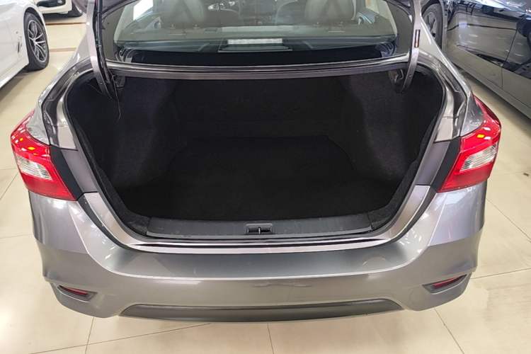 Used Nissan Sylphy 2019 Classic 1.6XE CVT Comfort Edition Trunk