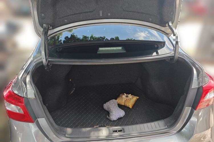 Used Nissan Sylphy 2019 Classic 1.6XE CVT Comfort Edition Trunk