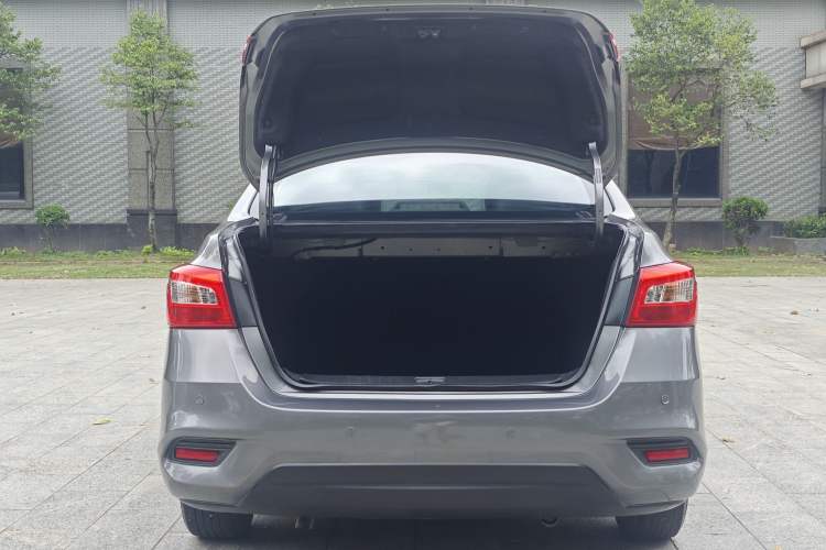 Used Nissan Sylphy 2019 Classic 1.6XE CVT Comfort Edition Trunk