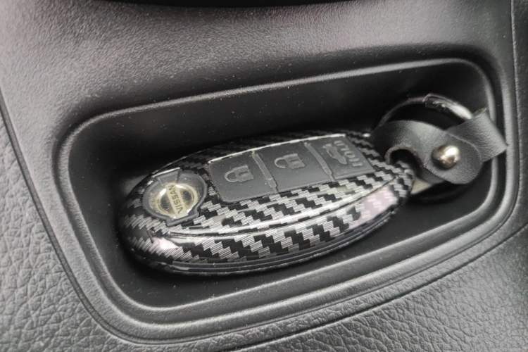 Used Nissan Sylphy 2019 1.6XV CVT Smart Connect Luxury Edition China V Standard Vehicle Key