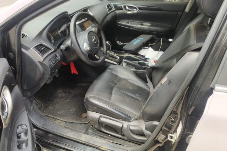 Used Nissan Sylphy 2019 1.6XV CVT Smart Connect Luxury Edition China VI Standard Left Front Seat