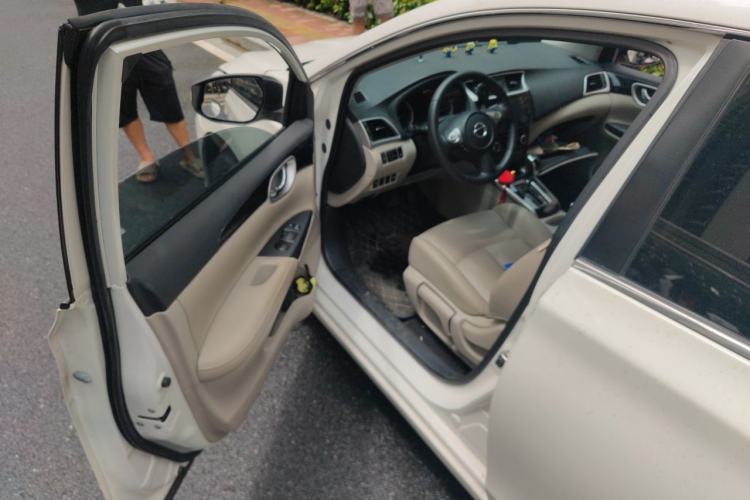 Used Nissan Sylphy 2019 1.6XV CVT Smart Connect Luxury Edition China VI Standard Driver Seat