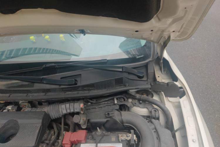 Used Nissan Sylphy 2019 1.6XV CVT Smart Connect Luxury Edition China VI Standard Engine Bay Left