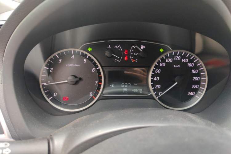 Used Nissan Sylphy 2019 1.6XV CVT Smart Connect Luxury Edition China VI Standard Instrument Cluster