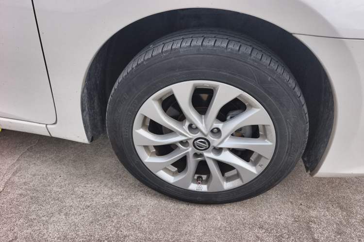 Used Nissan Sylphy 2019 1.6XV CVT Smart Connect Luxury Edition China VI Standard Right Front Wheel Hub