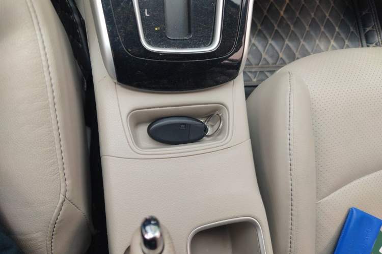 Used Nissan Sylphy 2019 1.6XV CVT Smart Connect Luxury Edition China VI Standard Vehicle Key