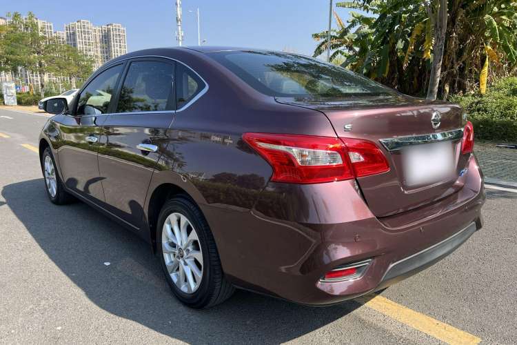 Used Nissan Sylphy 2019 1.6XV CVT Smart Connect Luxury Edition China VI Standard Exterior 3