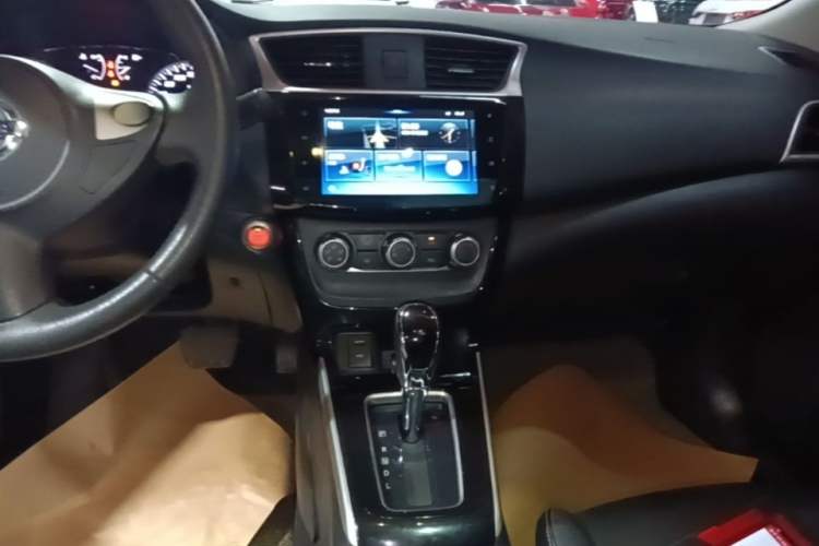 Used Nissan Sylphy 2019 1.6XV CVT Smart Connect Luxury Edition China VI Standard Audio And AC Panel