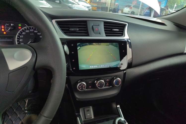 Used Nissan Sylphy 2019 1.6XV CVT Smart Connect Luxury Edition China VI Standard Audio And AC Panel