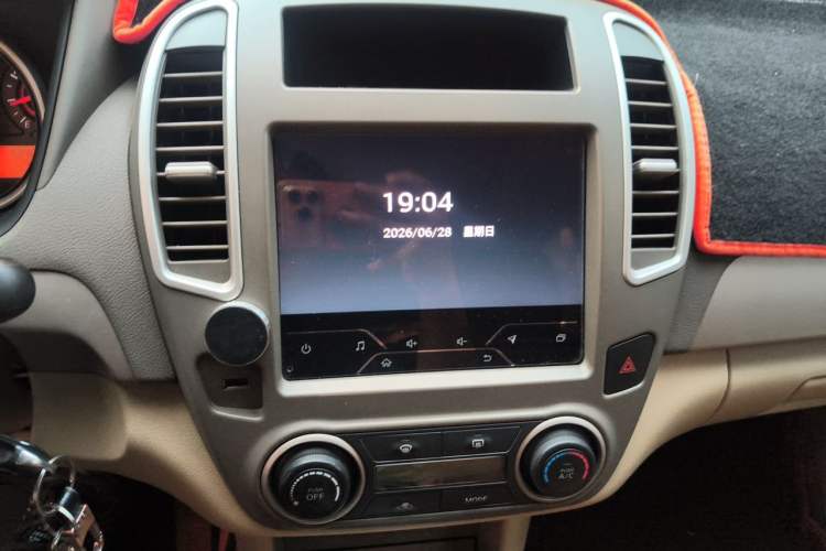 Used Nissan Sylphy 2019 Classic 1.6XE+ CVT SmartConnect Leading Edition Audio And AC Panel