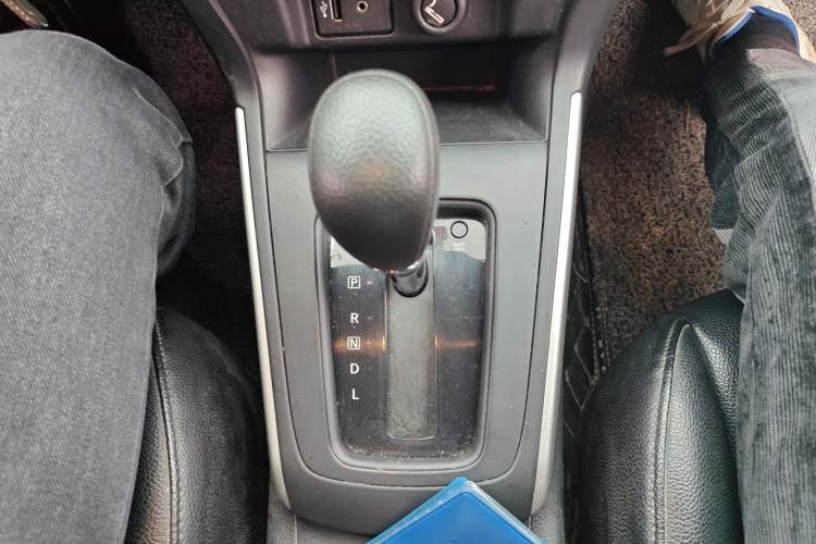 Used Nissan Sylphy 2019 Classic 1.6XE CVT Comfort Edition Gear Lever