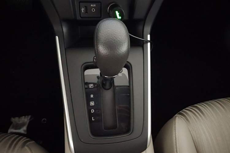 Used Nissan Sylphy 2019 Classic 1.6XE CVT Comfort Edition Gear Lever