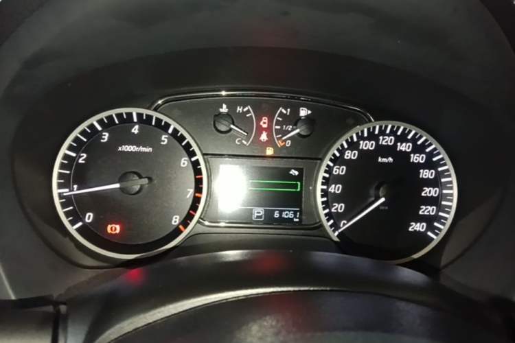 Used Nissan Sylphy 2019 1.6XV CVT Smart Connect Luxury Edition China VI Standard Instrument Cluster